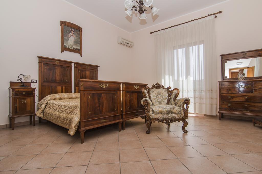 B&B Il Giardino Dei Mandarini Модика Екстериор снимка
